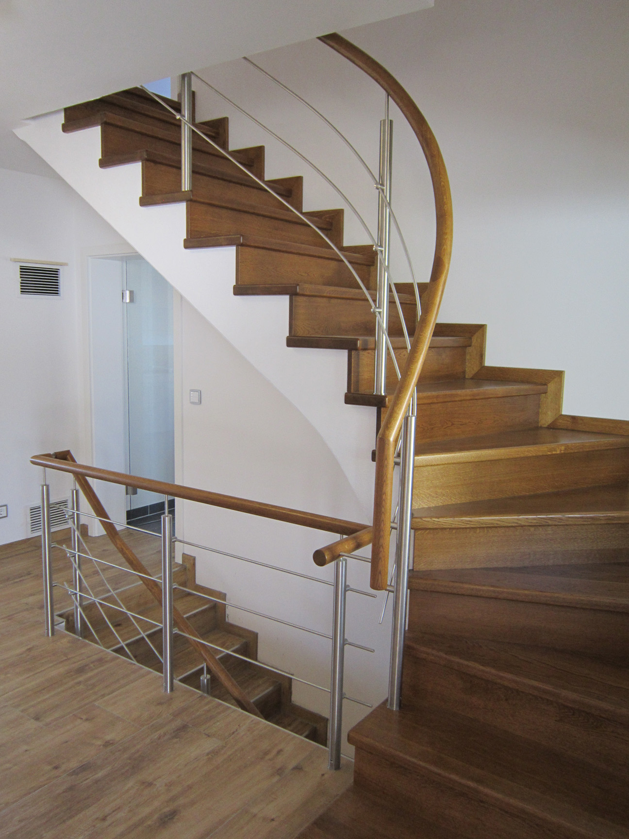 Handläufe & Geländer